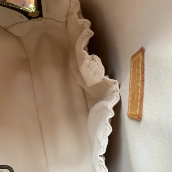 Louis Vuitton Monogram Spontini Bag - Picture 13 of 16